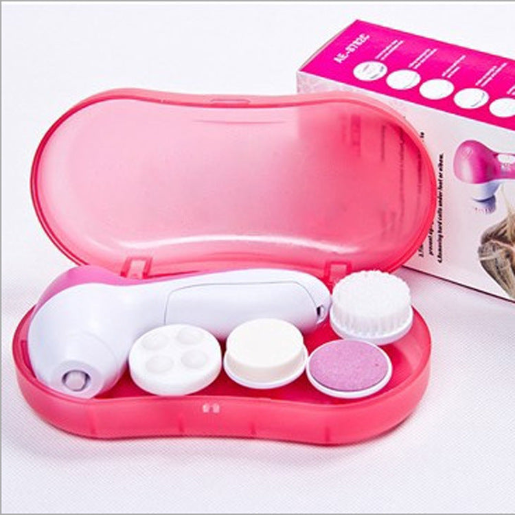 Petite brosse nettoyante pour le visage
