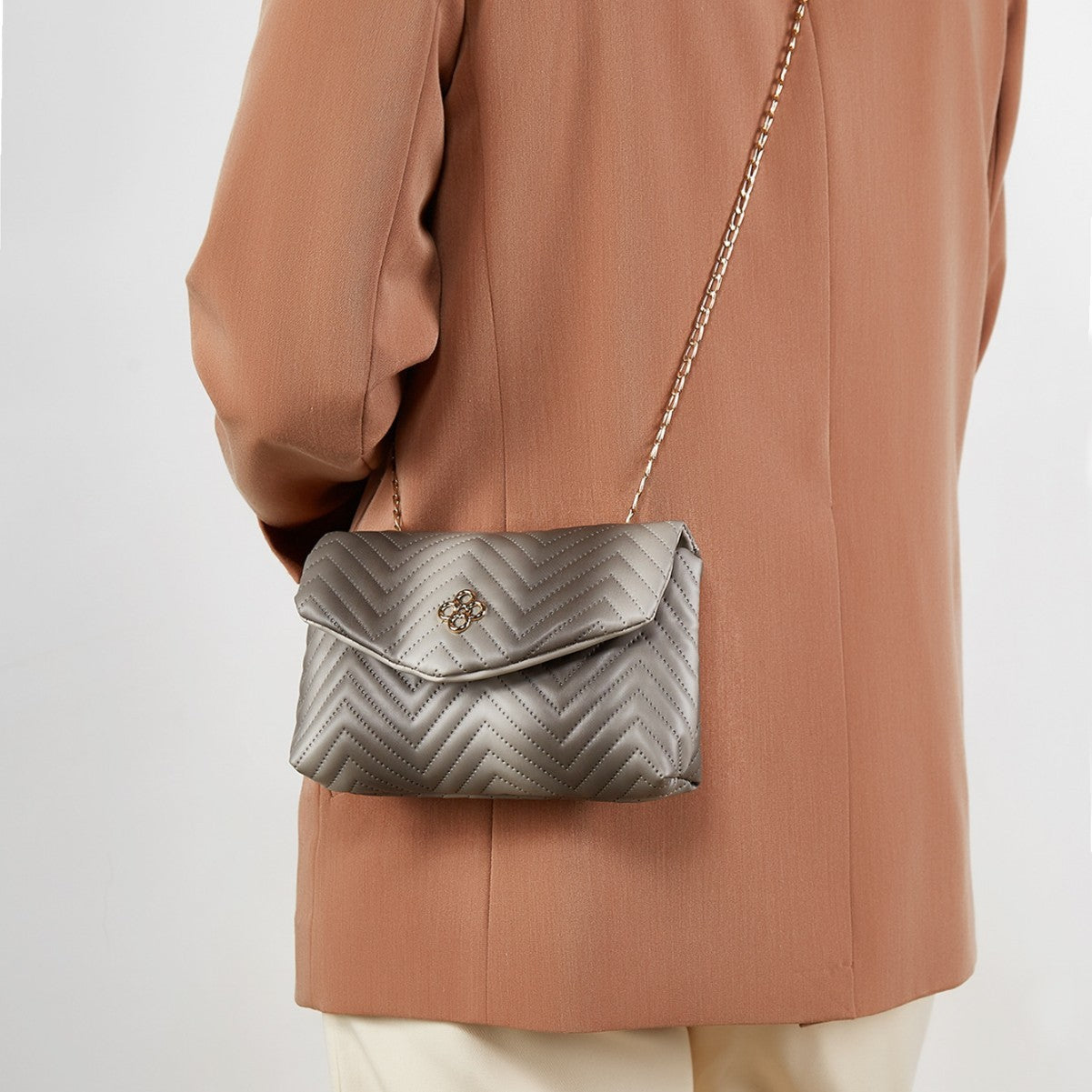 Sac à main couleur contrastée
