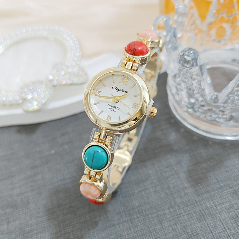 Montre Elinya, Femme