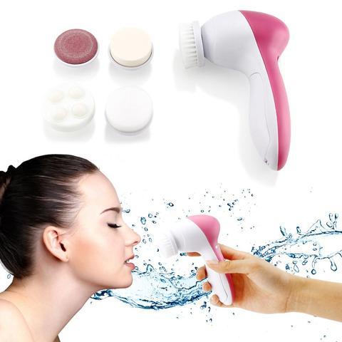 Petite brosse nettoyante pour le visage