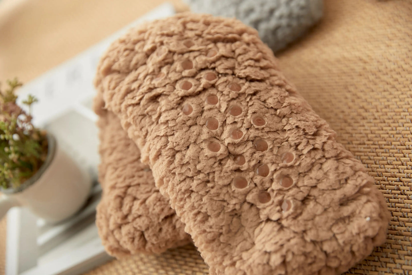 Chaussettes d'hiver en microfibre pour femme, motif dessin animé, épaisses et moelleuses, en polyester polaire, motif chien