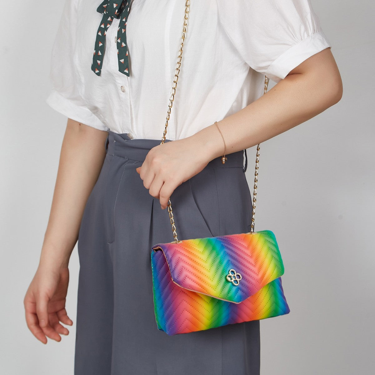 Sac à main couleur contrastée